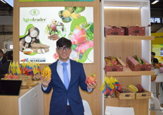 Jorge Vallejo, de Agrotrader, son exóticos, raíces, productores y exportadores de piña del Ecuador.